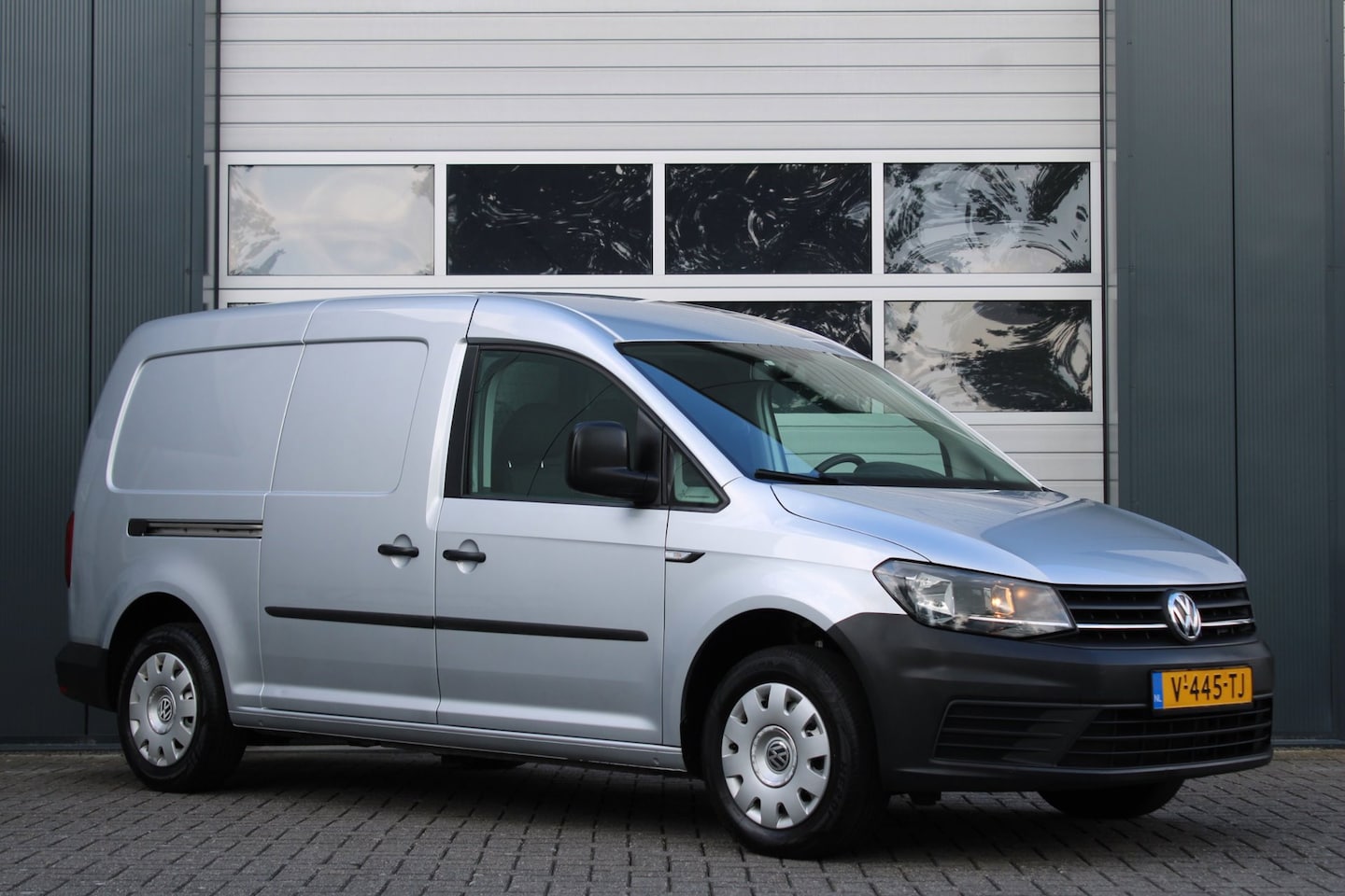 Volkswagen Caddy Maxi - 2.0 TDI L2H1 BMT Trendline 102pk Airco/Cruise/Schuifdeur/Bluetooth/Elek.Ramen/C.V./Radio.A - AutoWereld.nl