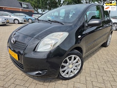 Toyota Yaris - 1.3 VVTi Terra 2008. Leer/CV/Spoiler/Elektrische ramen/Lichtmetaal etc.. APK 02-2027