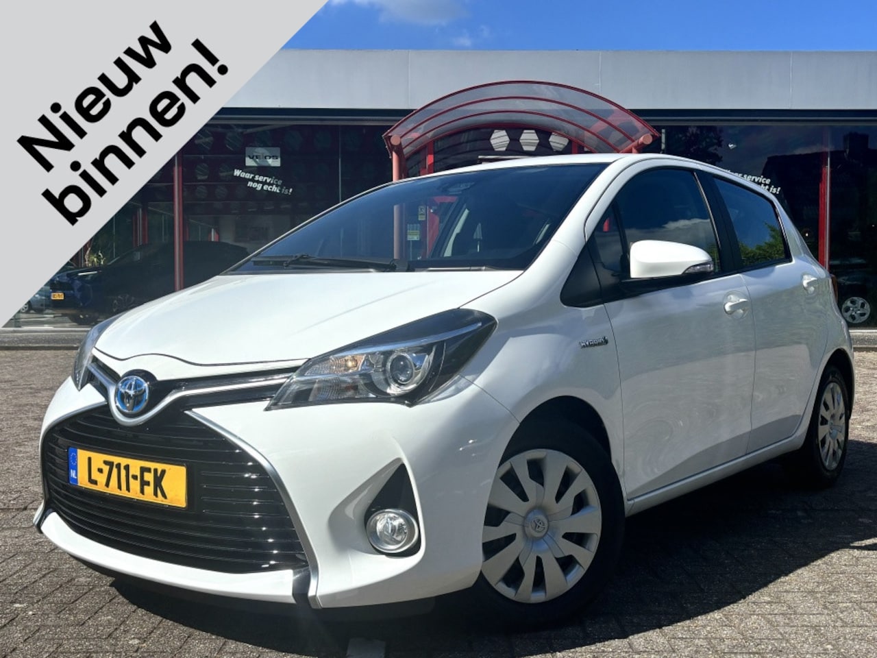 Toyota Yaris - 1.5 Hybrid Aspiration | Navigatie | Cruise | Park Assist - AutoWereld.nl