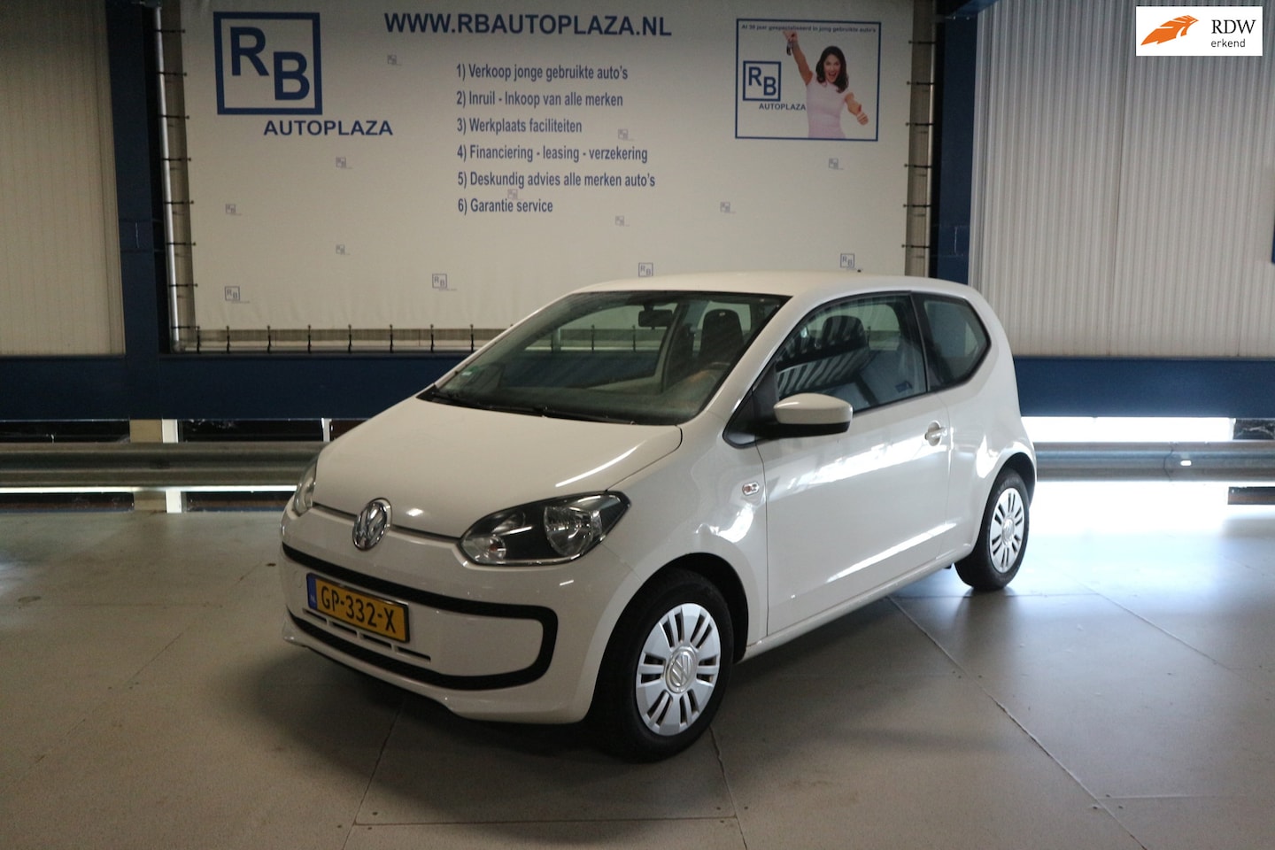 Volkswagen Up! - 1.0 move up! / AIRCO / RADIO / WHITE PACK ! ! - AutoWereld.nl