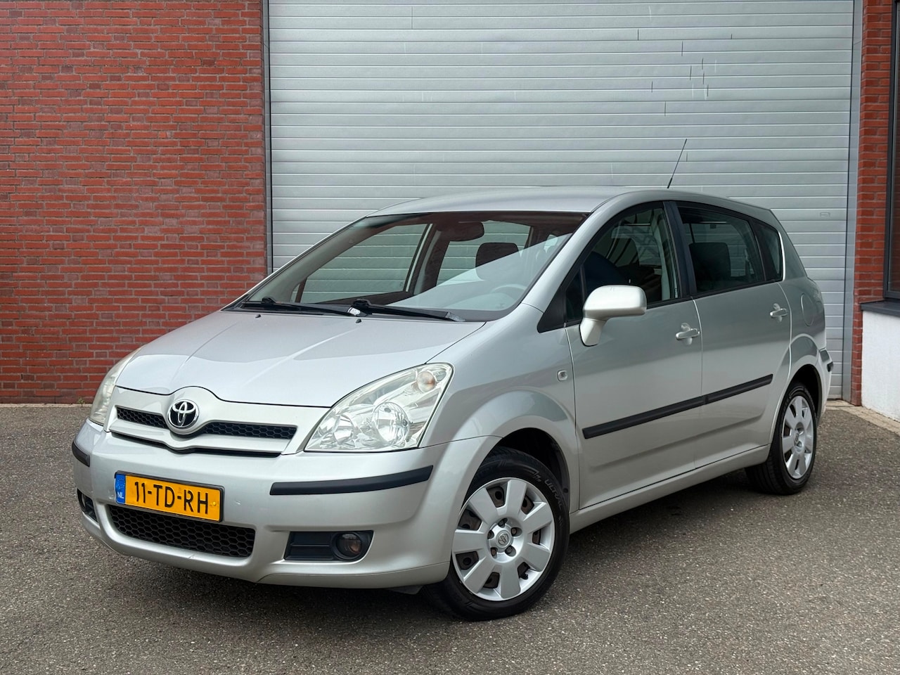 Toyota Verso - 1.8 VVT-i Sol 7P| AUTOMAAT| NAP| NAVI| TREKHAAK - AutoWereld.nl