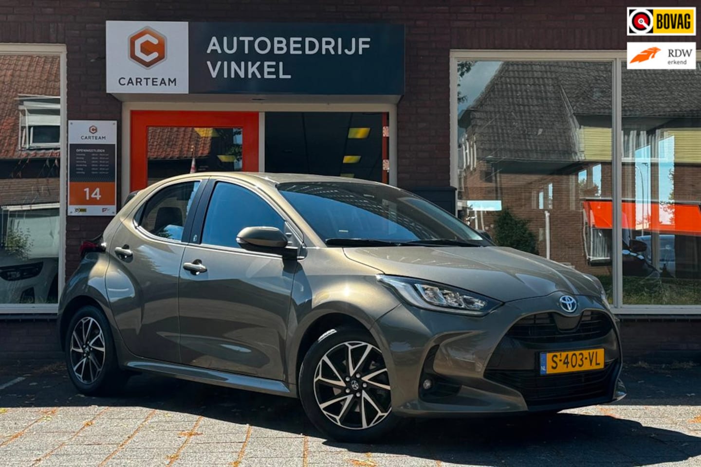 Toyota Yaris - 1.5 Hybrid Active*Automaat*Camera*Carplay*Stoelverwarming* - AutoWereld.nl