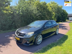 Opel Astra GTC - 2.0 T OPC |Dis=V.V|Luxe|