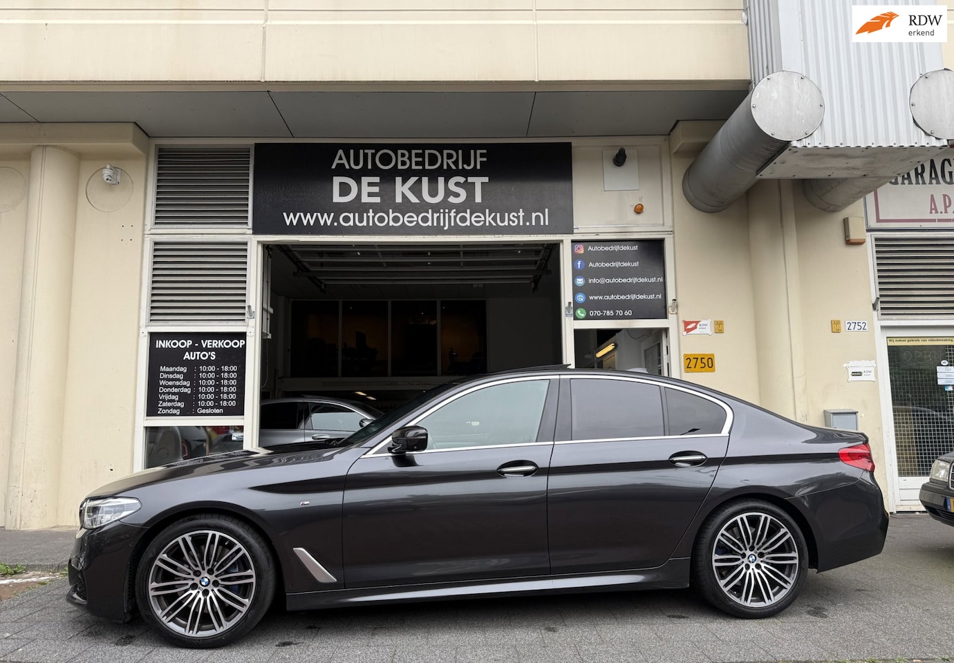 BMW 5-serie - 530i M-Sport High Exe. 2017 Org. NL / Vol Opties - AutoWereld.nl