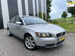 Volvo S40 - 1.8 Edition II Clima-Cruise-Pdc-Lmv-Trekhaak