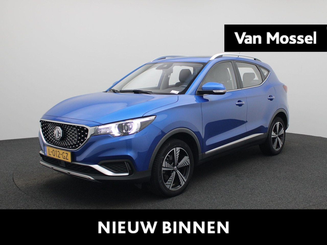 MG ZS - Luxury 45 kWh | Leder | Panoramadak | CarPlay | Stoelverwarming | Camera | - AutoWereld.nl