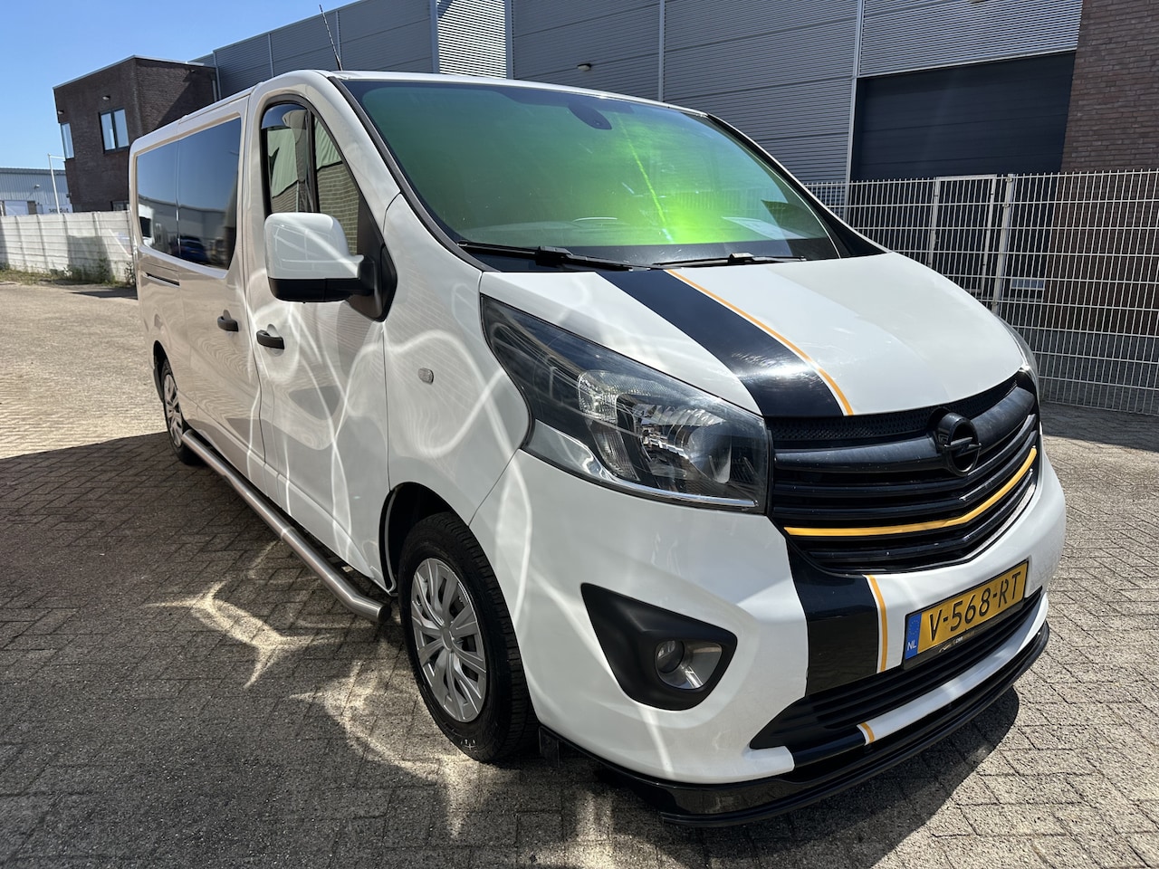 Opel Vivaro - 1.6 CDTI 126pk L2H1 Sport 2 Schuifdeuren,Navi,Camera,Leer,Trekh,Enz - AutoWereld.nl