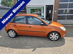 Ford Fiesta - 1.3i "Futura" 5 Deurs - Trekhaak - Airco - Apk 20-06-2027
