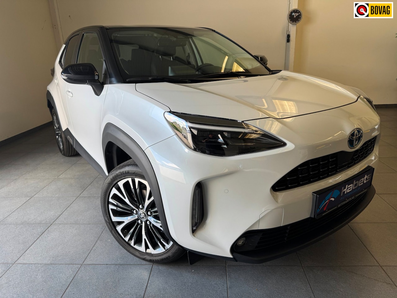 Toyota Yaris Cross - 1.5 Hybrid Executive Bi-tone-metallic / Vol opties! - AutoWereld.nl