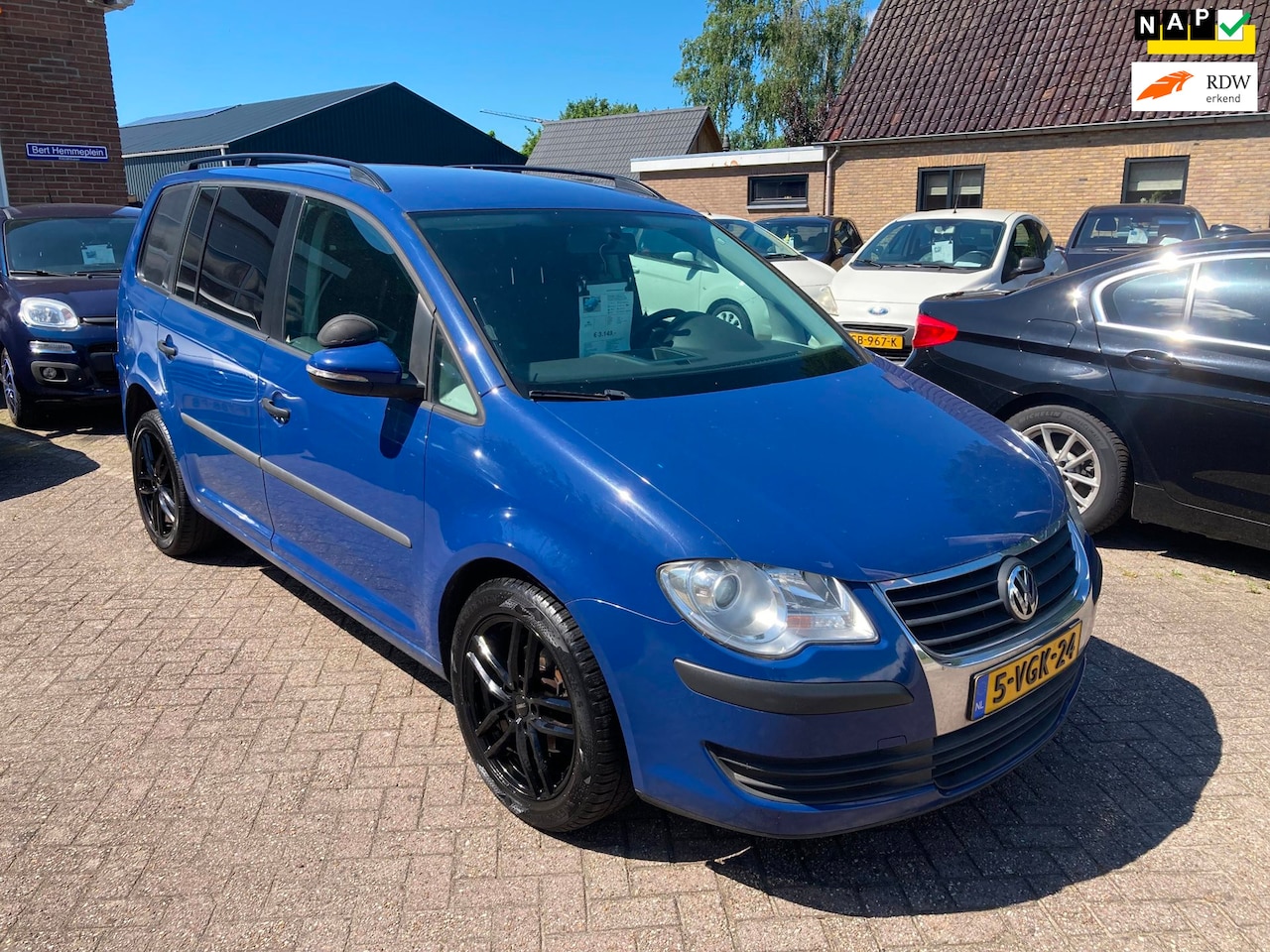 Volkswagen Touran - 1.9 TDI Comfortline VAN bj 2010 BTW auto, Youngtimer grijs kenteken - AutoWereld.nl