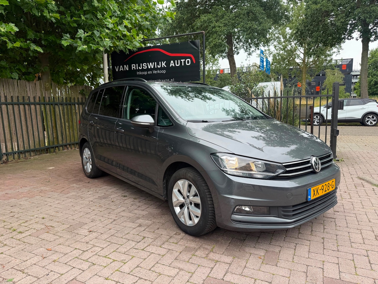 Volkswagen Touran - 1.4 TSI Highline 7Pers Nav Clima EX BPM Trekh - AutoWereld.nl