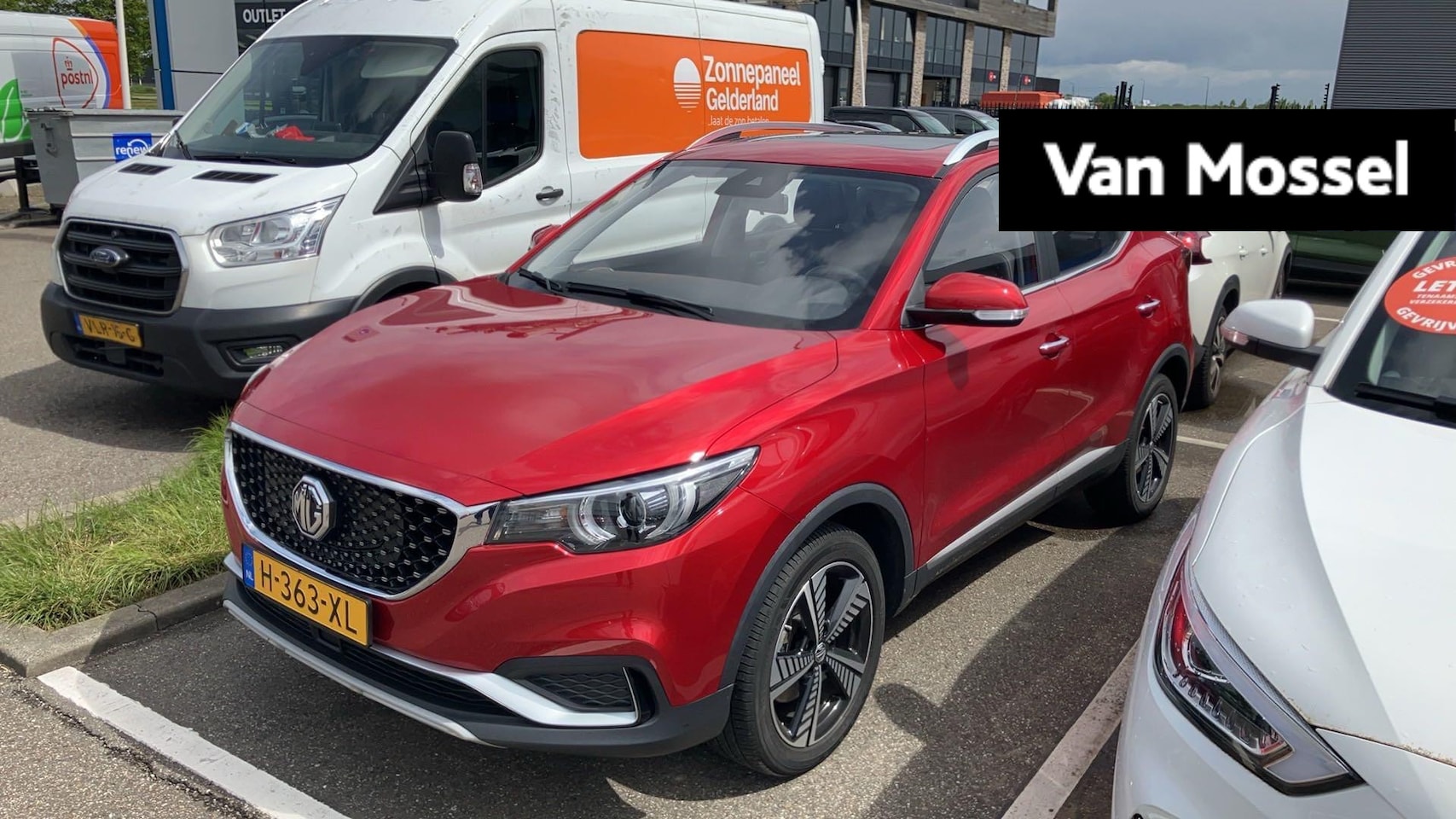 MG ZS - Luxury 45 kWh | Navi | Panoramadak | Leder | Camera | CarPlay | - AutoWereld.nl