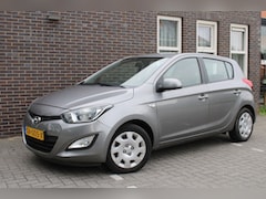 Hyundai i20 - 1.2i i-Motion-5drs-airco-afnb trekh-lage km stand