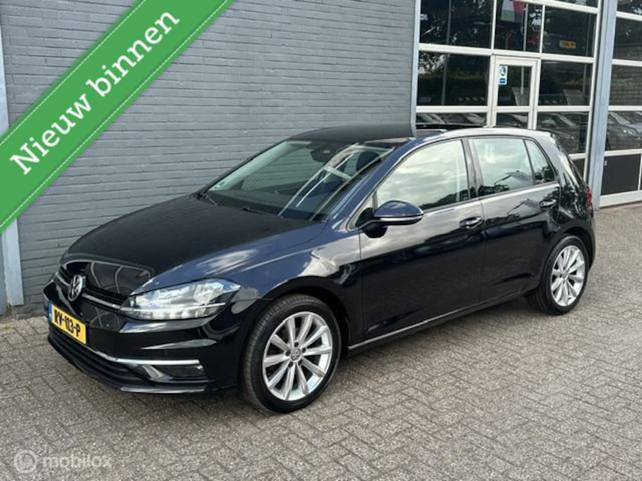 Volkswagen Golf - 1.0 TSI Comfortline 1.0 TSI Comfortline - AutoWereld.nl