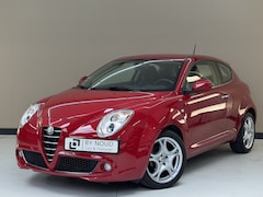 Alfa Romeo MiTo - 1.4 Distinctive, 95Pk, 1ste eigenaar, Sport pakket, 17" lichtmetalen velgen, Airco, Stuurb