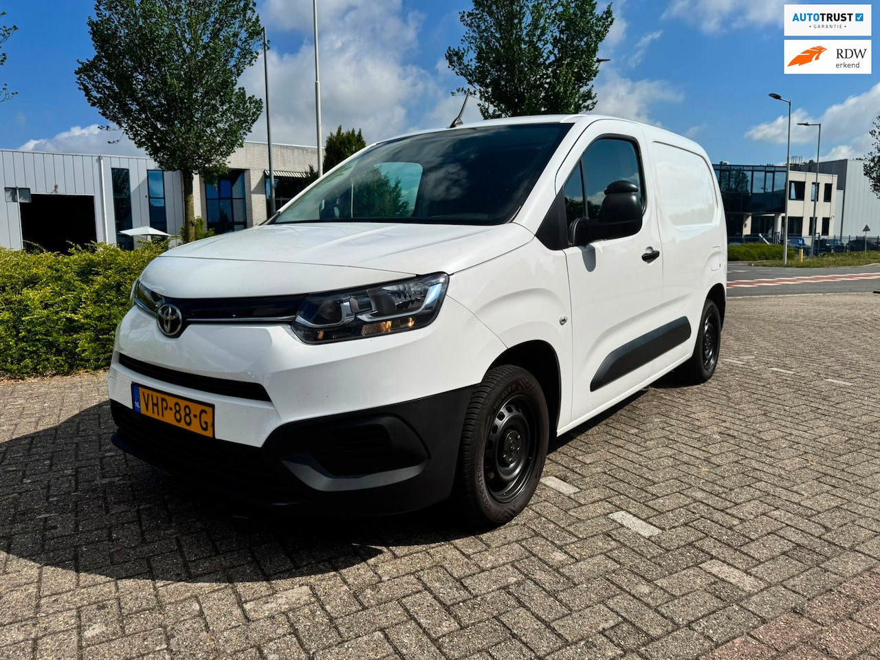 Toyota ProAce City - 1.5 D-4D Cool Comfort airco trekhaak cruise control - AutoWereld.nl