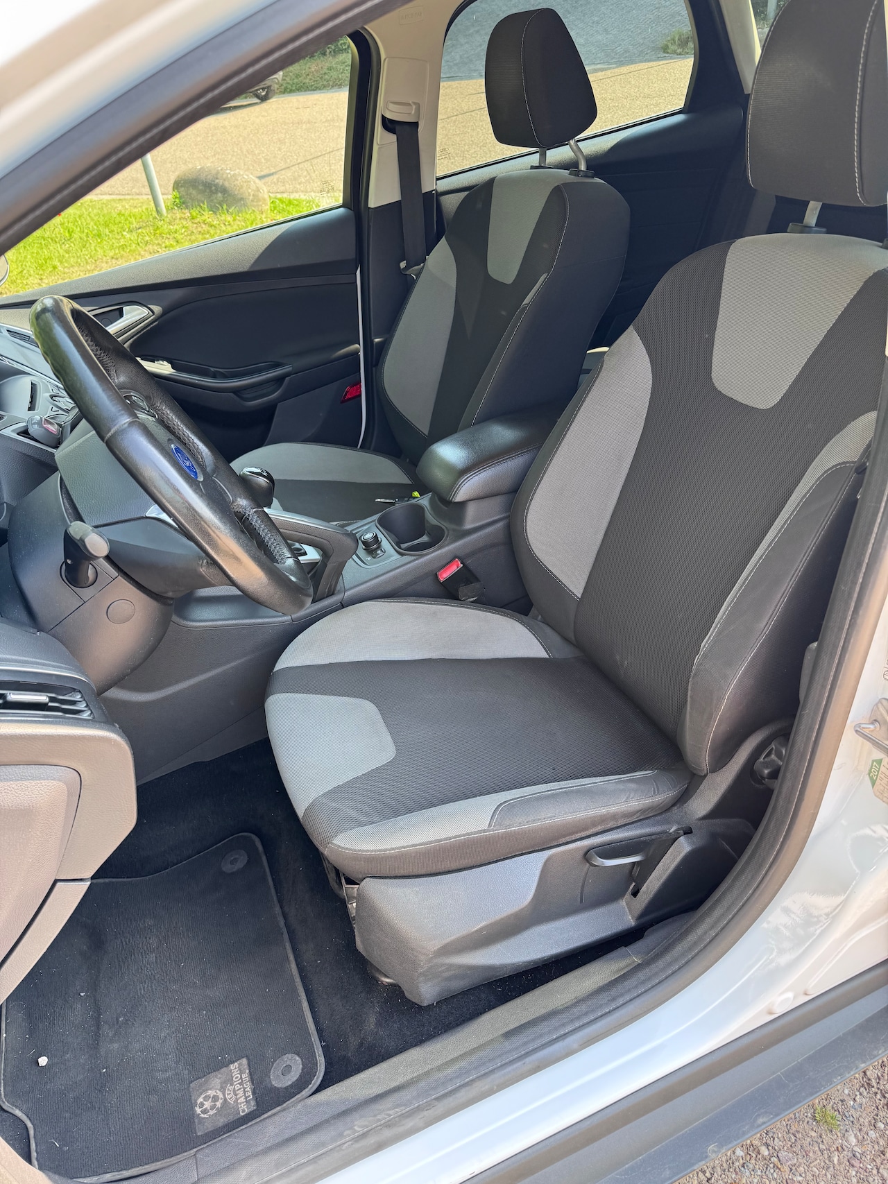 Ford Focus Wagon - 1.0 EcoBoost Trend Met recent een nieuwe motor