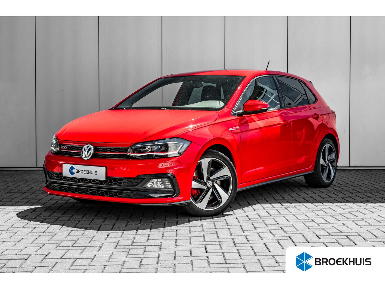 Volkswagen Polo - 2.0 TSI GTI l Virtual Cockpit l Navigatie l Climatronic l PDC l Org. Velgen l Milltek Uitl - AutoWereld.nl