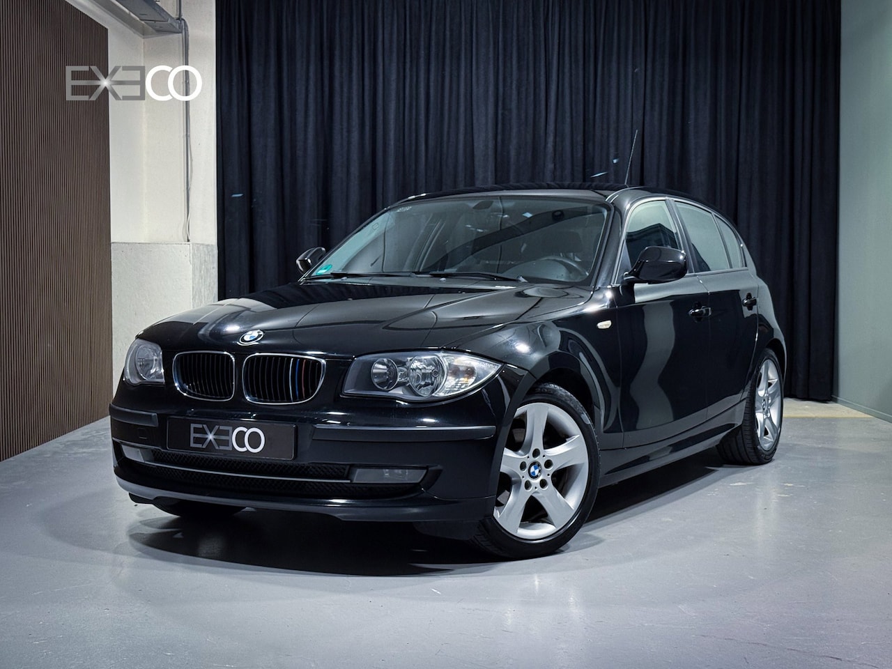 BMW 1-serie - 116i Business Line | Airco | 6-Bak | Boekjes - AutoWereld.nl