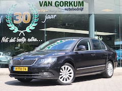 Skoda Superb - 1.4 TSI Ambition Business Navi / Climate / Pdc / Bluetooth Voldoende APK