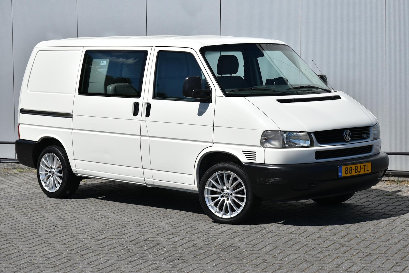 Volkswagen Transporter - 2.5 TDI L1H1 Dubbel Cabine Zeer netjes - AutoWereld.nl