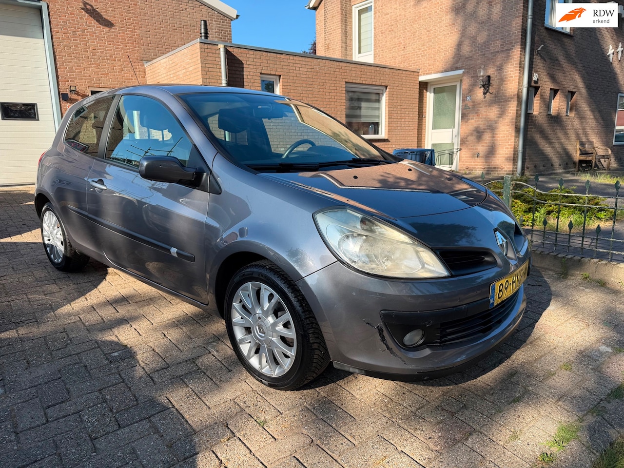 Renault Clio - 1.2 16V 1.2-16V *NIEUWE APK* - AutoWereld.nl
