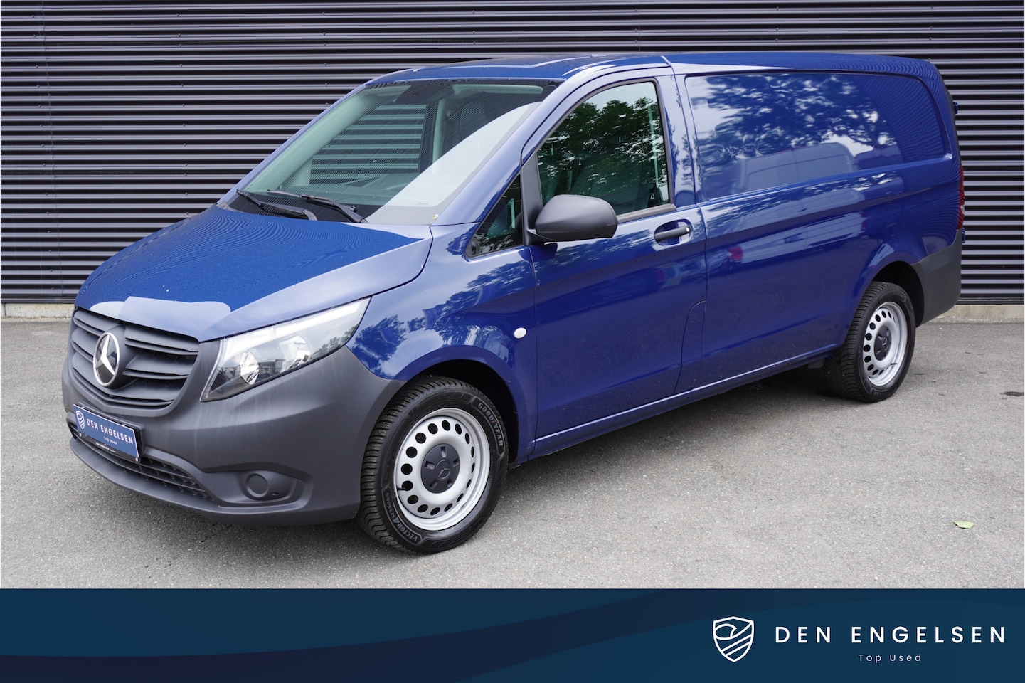 Mercedes-Benz Vito - 140pk Automaat L2 ACC Cruise control Navigatie Camera Trekhaak 3-zits Airco Stoelverwarmin - AutoWereld.nl
