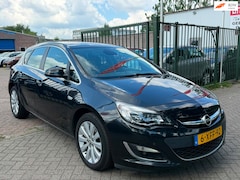 Opel Astra - 1.4 Turbo Sport 1e eigenaar achteruit camera navigatie parkeer sensor cruis control cv op