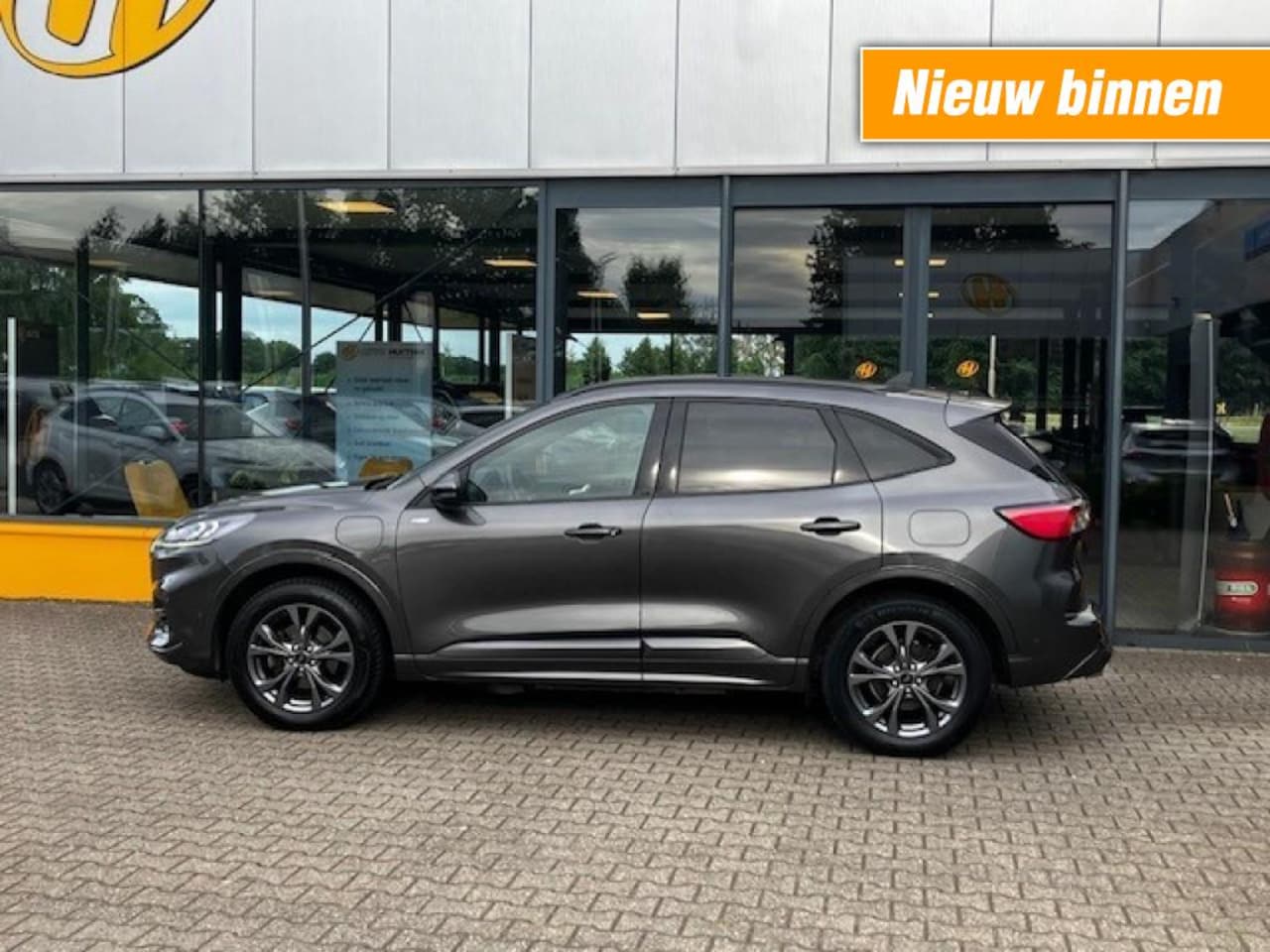 Ford Kuga - 2.5 PHEV Hybrid  ST Line - Navi - Camera - Head Up display - AutoWereld.nl