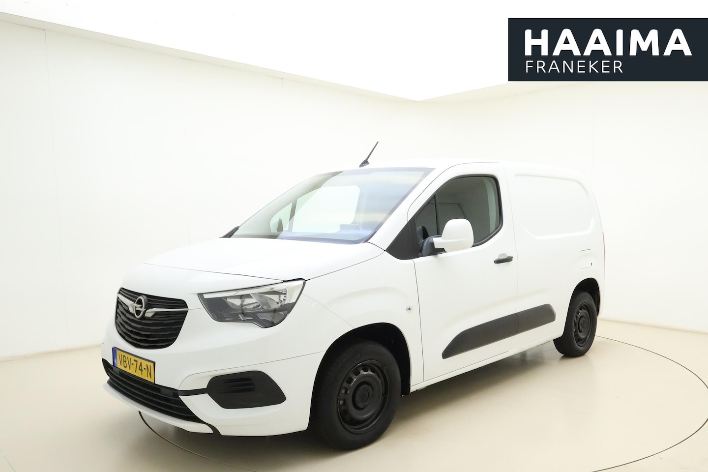 Opel Combo - 1.6D L1H1 Edition 100pk | Navigatie | Cruise Control | Parkeersensoren Achter | Weinig Kil - AutoWereld.nl