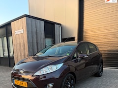 Ford Fiesta - 1.25 Titanium |1e Eigenaar|D-riem v.v.|ClimaTronic|LM velgen|PDC|Airco|Elektrische ramen|