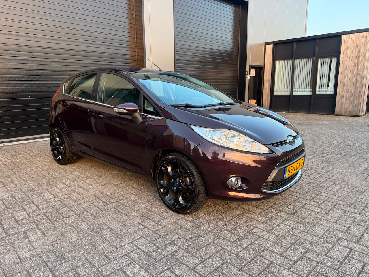 Ford Fiesta - 1.25 Titanium |1e Eigenaar|D-riem v.v.|ClimaTronic|LM velgen|PDC|Airco|Elektrische ramen| - AutoWereld.nl