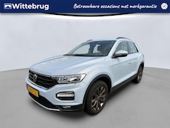 Volkswagen T-Roc - 1.0 TSI 110pk Style / Clima / LM 17'' / Navi / Parkeersensoren