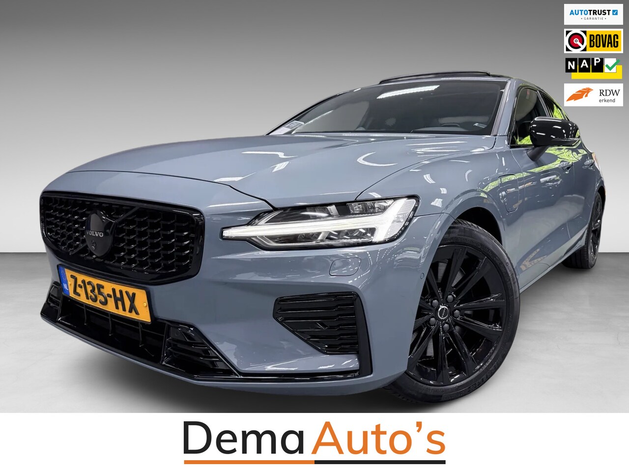 Volvo S60 - 2.0 T6 AWD R-DESIGN BLACK-LINE PANO/B&W/LEDER/DAB/CARPLAY/LED/ECC/PDC/// - AutoWereld.nl