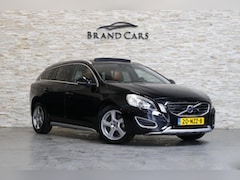 Volvo V60 - 2.0T Summum AUT | Camera | Adaptieve CC | Schuifdak | LEDER | NAP | Boekjes |