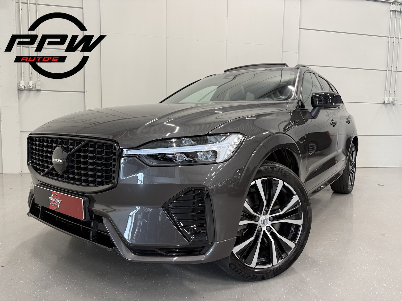 Volvo XC60 - T6 Recharge AWD R-Design Long Range PLATINUM-GREY/PANO/TREKHAAK/20"/LEER-SPORT/ACC/PILOT-A - AutoWereld.nl