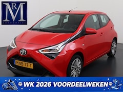 Toyota Aygo - 1.0 VVT-i x-play VAN: 15.900, - VOOR: 13.877, - UW WKVOORDEEL: 2.023, - | AUTOMAAT | APPLE