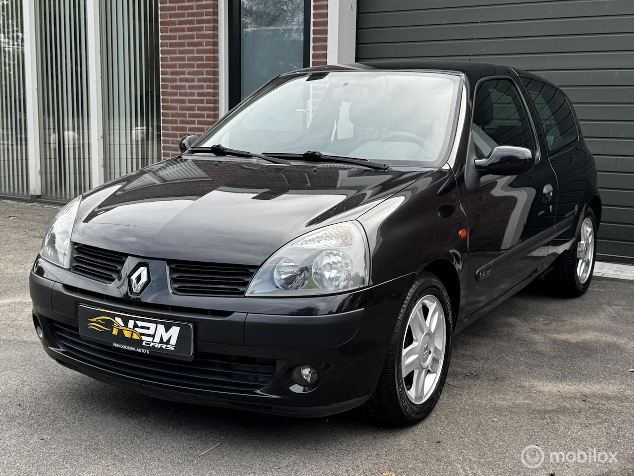 Renault Clio - 1.4-16V Authentique Comfort 1.4-16V Authentique Comfort - AutoWereld.nl