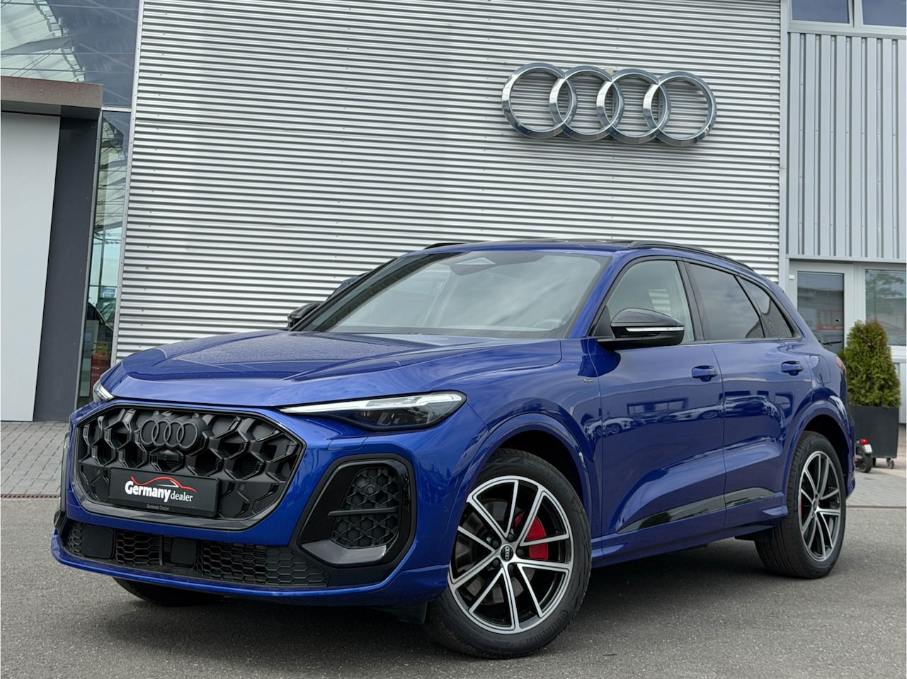Audi Q5 - 55 TFSI e-hybrid 367PK Quattro S edition Competition Pano Trekhaak B&O - AutoWereld.nl