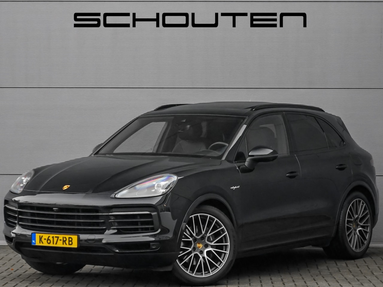 Porsche Cayenne - 3.0 E-Hybrid Pano Camera 360° Sport Chrono Luchtvering - AutoWereld.nl