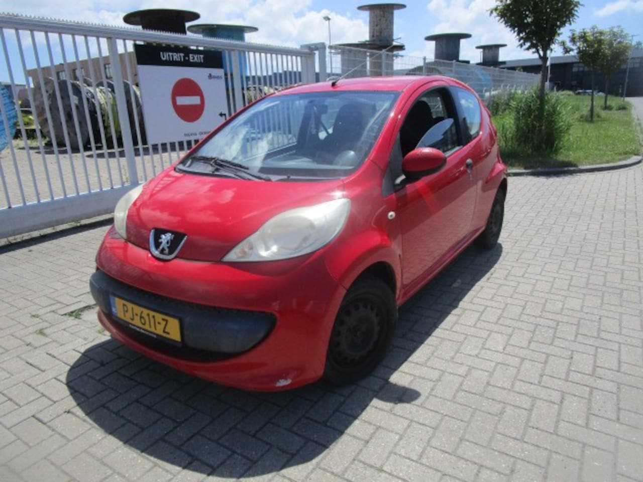 Peugeot 107 - 1.0-12V XR 1.0-12V XR - AutoWereld.nl