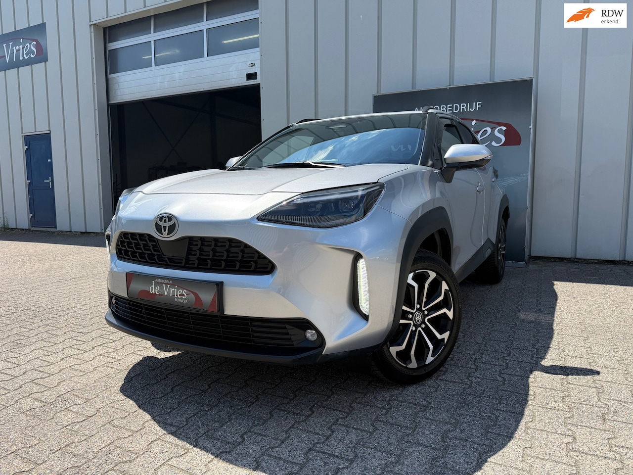 Toyota Yaris Cross - 1.5 Hybrid 115 Dynamic / Airco / Navi / Apple carplay / 4SZ banden / Adaptive Cruise contr - AutoWereld.nl