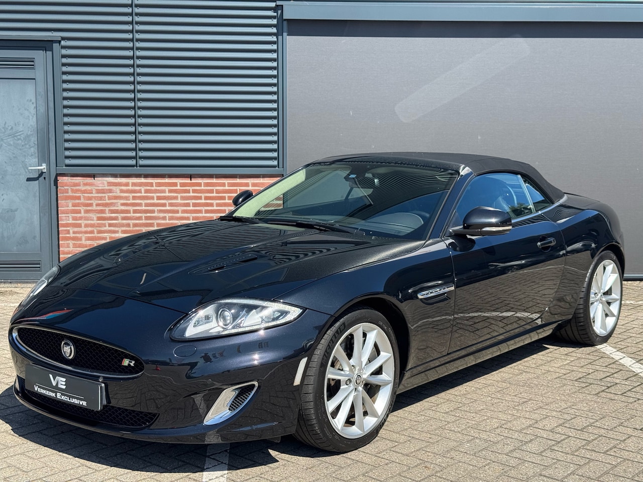 Jaguar XKR - Supercharged Nw ketting. B&W. Revisie - AutoWereld.nl