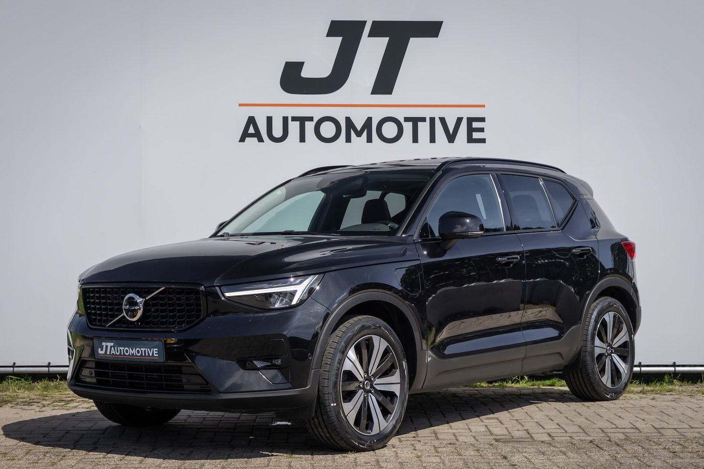 Volvo XC40 - 1.5 T5 Rech Inscription Pano | Harman Cardon | Ledere bekleding | Adaptive cruise | memory - AutoWereld.nl