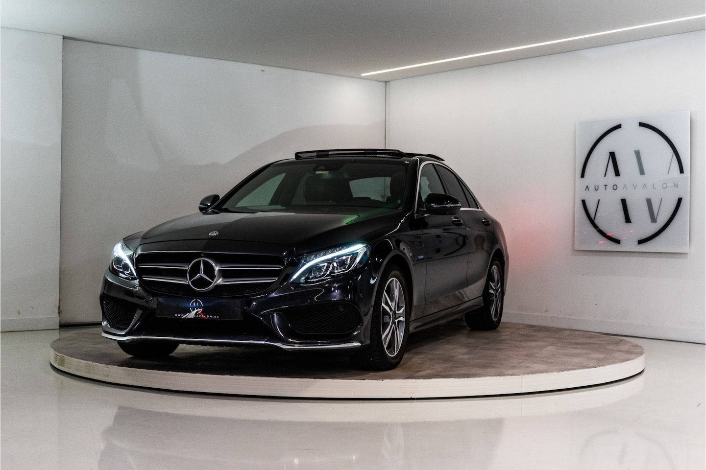 Mercedes-Benz C-klasse - 350 e Business Solution AMG 279PK | Pano | Keyless | 360 | Sfeerverlichting - AutoWereld.nl