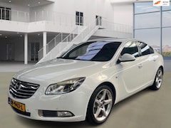 Opel Insignia - 2.0 T Cosmo 4x4 NAVI PSENSOR LEDER CRUISE 2 X SLEUTELS