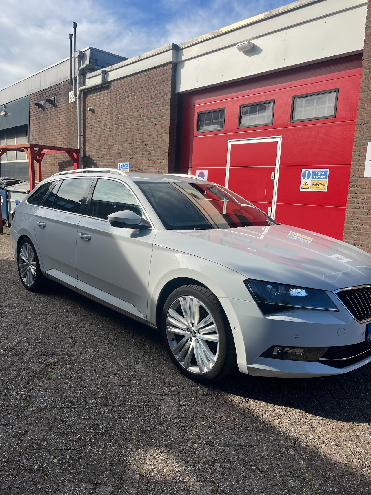 Skoda Superb Combi - 1.8 TSI Style Business - AutoWereld.nl