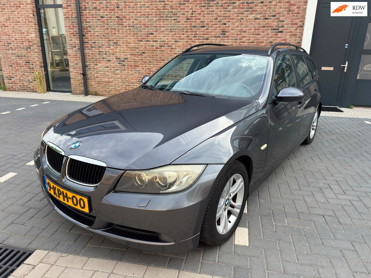 BMW 3-serie Touring - 320i 320i - AutoWereld.nl