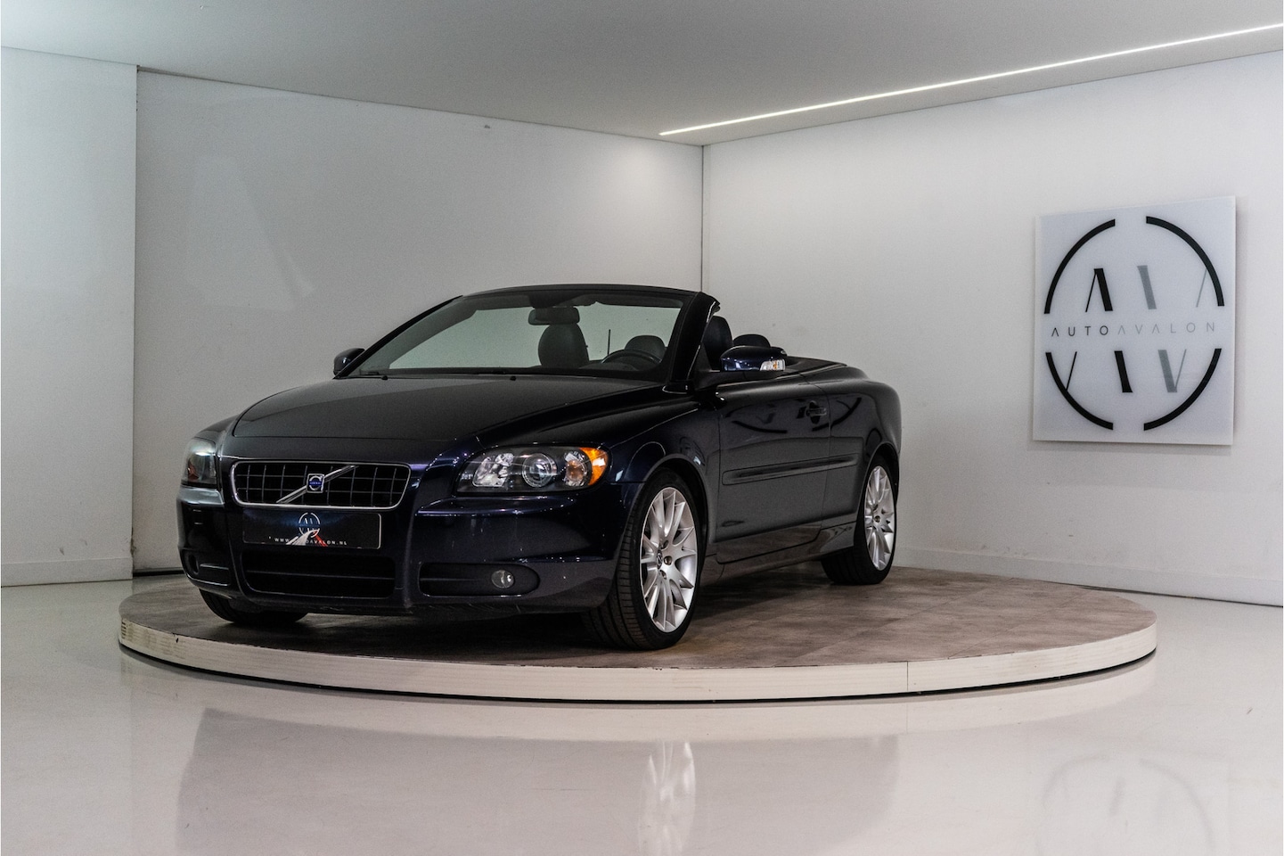 Volvo C70 Convertible - 2.0D Momentum 136PK | NL AUTO+NAP | Hardtop | Leder | Cruise | Airco - AutoWereld.nl