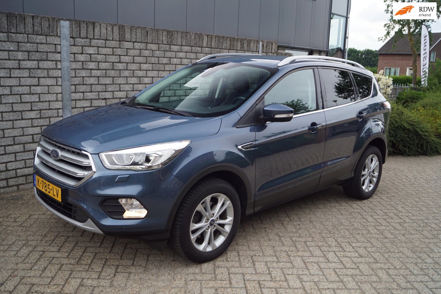 Ford Kuga - 1.5 EcoBoost Titanium 150PK Half Leder Sportst Stoel/Stuurverw Navi Clima Apple Carplay Cr - AutoWereld.nl